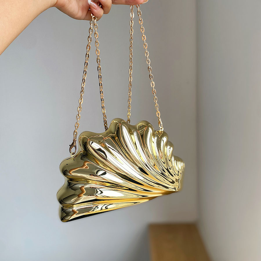 Interior Design Gold - Złota Srebrna Wieczorowa Torebka Kopertówka Nieregularny